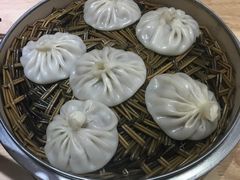 牛肉汤包-小六汤包(亚欧店)