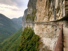 -鹿院坪生态旅游景区