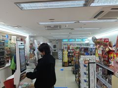 -全家便利店(杭州龙翔桥地铁站店)