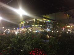 -Draft Beer Restaurant & Bar