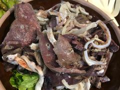 -老街烧烤大排档·地道湖北菜·龙虾馆(汉口火车站店)