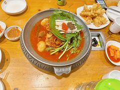 -喇喇排骨火锅·传统韩式脊骨汤(望京西园总店)