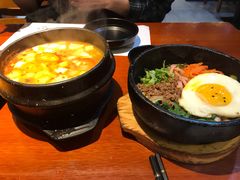 石锅大酱汤-鑫日千里马朝鲜族小馆(总店)