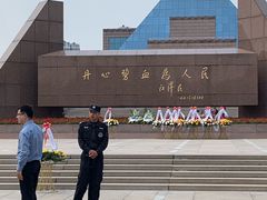 -上海市龙华烈士陵园