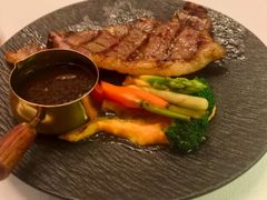 -龙虾酒吧扒房(宁波香格里拉店)