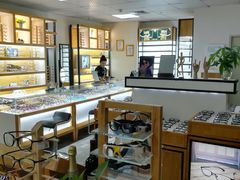 -LOGO眼镜·蔡司品牌折扣店(龙华清湖店)