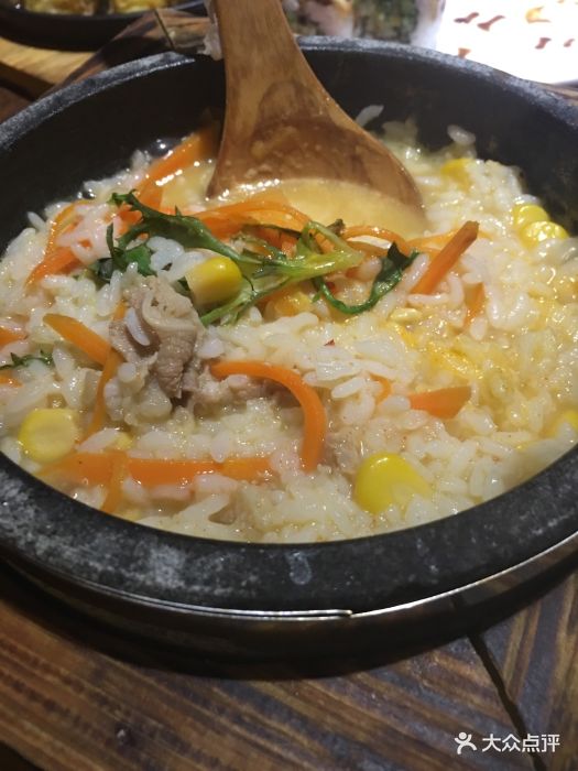 仓桥家(新世界百货店)牛肉泡菜汤饭定食图片 - 第1张