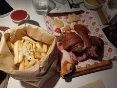 -春树下·树屋花房西餐厅(罍街AS1980店)