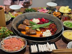 -四小区火锅·巷子里的重庆火锅(花照壁店)
