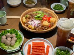 -蔡婶牛腩牛杂煲(长安万科店)
