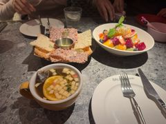 -芭莉与彩虹西餐厅(成都合生汇店)