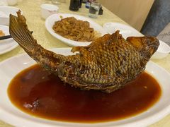 罾蹦鲤鱼-奥华餐厅·老张记(台基厂店)