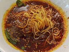 -李与白包子铺(桐梓林店)