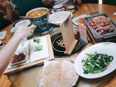 -娜仁图雅蒙古美食村(33小镇店)