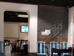 大堂-北平食府·北京烤鸭(北京西站六里桥店)