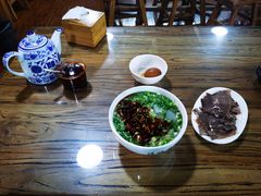 -陇上全荟兰州传统牛肉面(延吉路店)