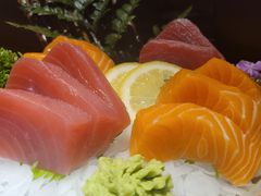 金枪鱼三文鱼握拼-松子料理(白家庄店)