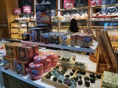 零售区-TOUCH泰奇(奉贤宝龙城市广场店)