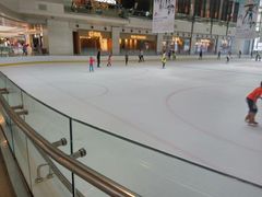 -冰纷万象滑冰场(深圳万象城店)