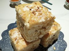 香爆嘴松子仁萨其马-喜势点·糖沙翁手工茶点·本地人茶居(永庆坊店)