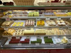 -蜂蝶来饼店(拱北总店)