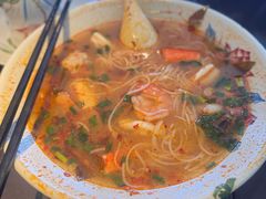 -大头虾越式风味餐厅(光明广场店)