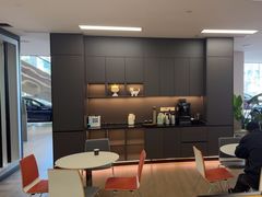 -上海永达奥诚奥迪4S店(申江路店)