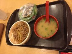 -食其家·牛丼咖喱(宜山路贝岭店)