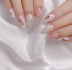-H12 STAR日式美甲美睫专门店