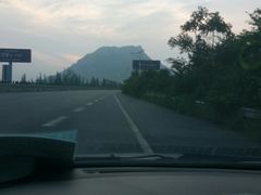 -鸡鸣山旅游风景区