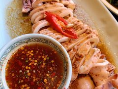 美极鱿鱼筒-大头虾越式风味餐厅(光明广场店)