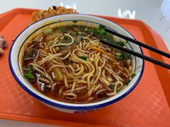 -陆元丰·兰州纯汤牛肉面(自强西路店)