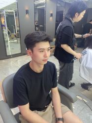 -藤野造型烫发染发