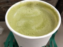 -星巴克(广州南站A18检票口楼上)