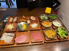 -银米·云南传统过桥米线(双廊黑金冠店)