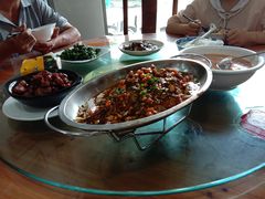 -临街徽菜馆·正宗黄山味