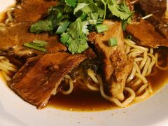 酸菜牛肉麵-厝内小眷村(天河南一路店)