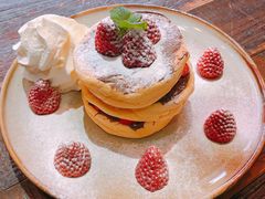 Nutella巧克力草莓松饼-MIKAKU(万达广场上海宝山店)