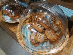 -沁屋面包店(人民东路店)