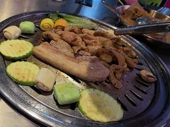 -哈哈碳都·牛肋条无限自助烤肉(台江万达店)