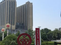 -滨河世纪广场公园