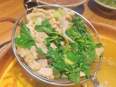 -洱火云南酸菜牛肉火锅(石景山当代商城店)