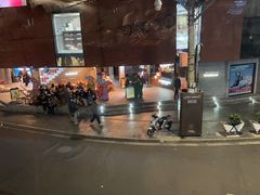 店面就在话梅对面二楼-BOR Eatery(安福路店)