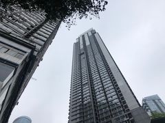 -日月光中心广场