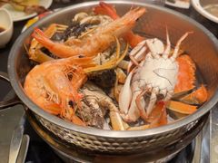 -钱小奴海鲜自助黑金店(杭州滨江龙湖店)