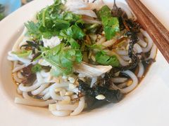 油鸡㙡凉米线-半山腰·云南菜(侨福芳草地店)