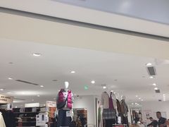 -优衣库(青岛伟东乐客城店)