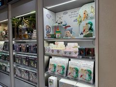 -泡泡玛特POPMART(蓝色港湾店)