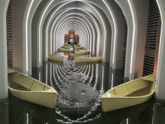-涨巢·潮玩水疗局