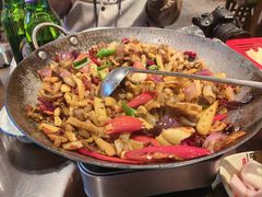 -富正毅三下锅·湘西韵味(天门山索道店)